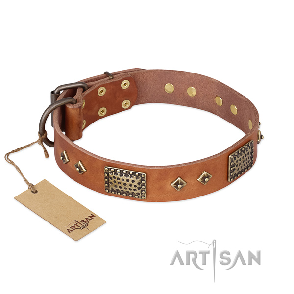 Designer genuine leather dog collar for handy use